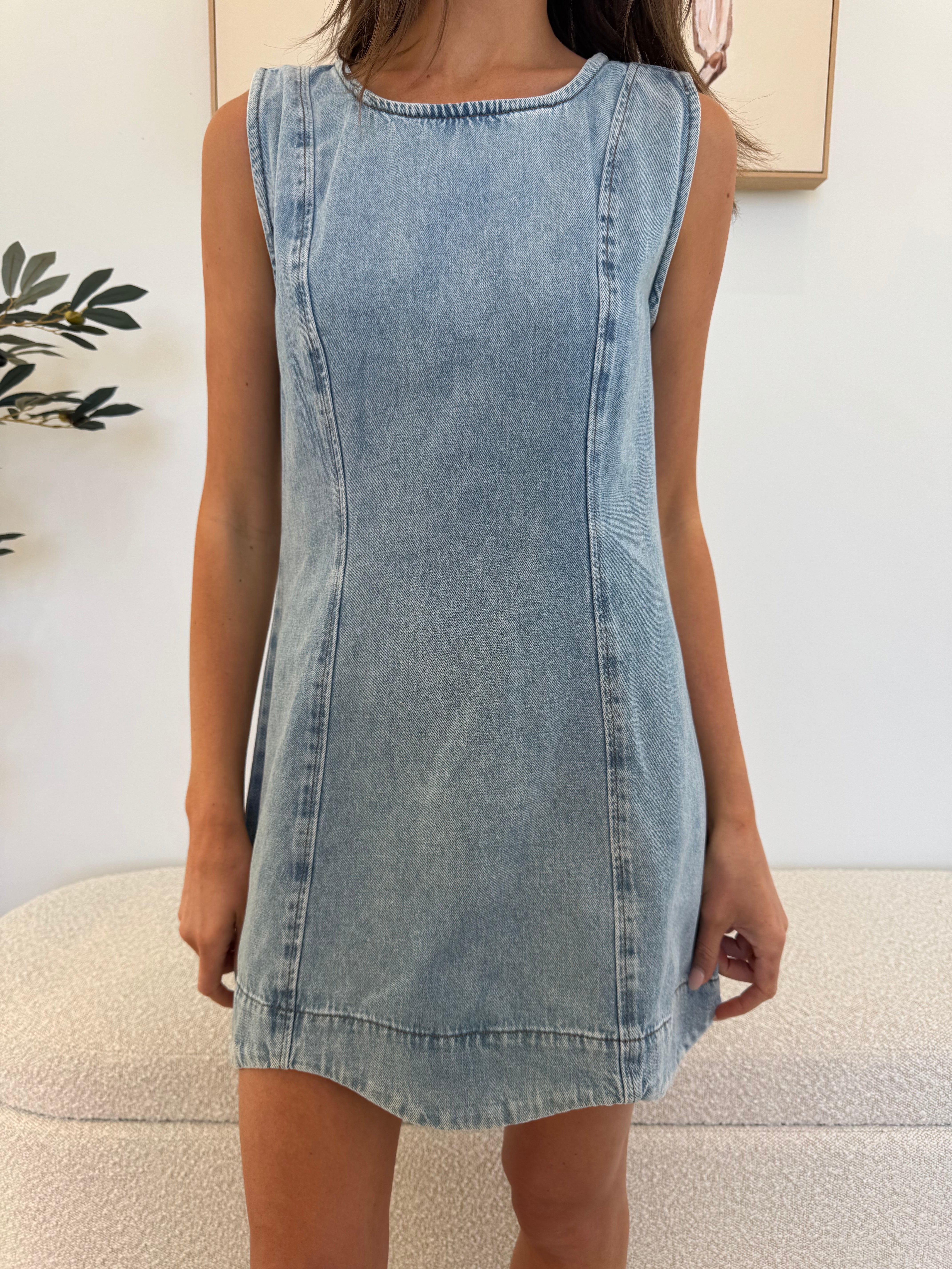 Scallop mini dress