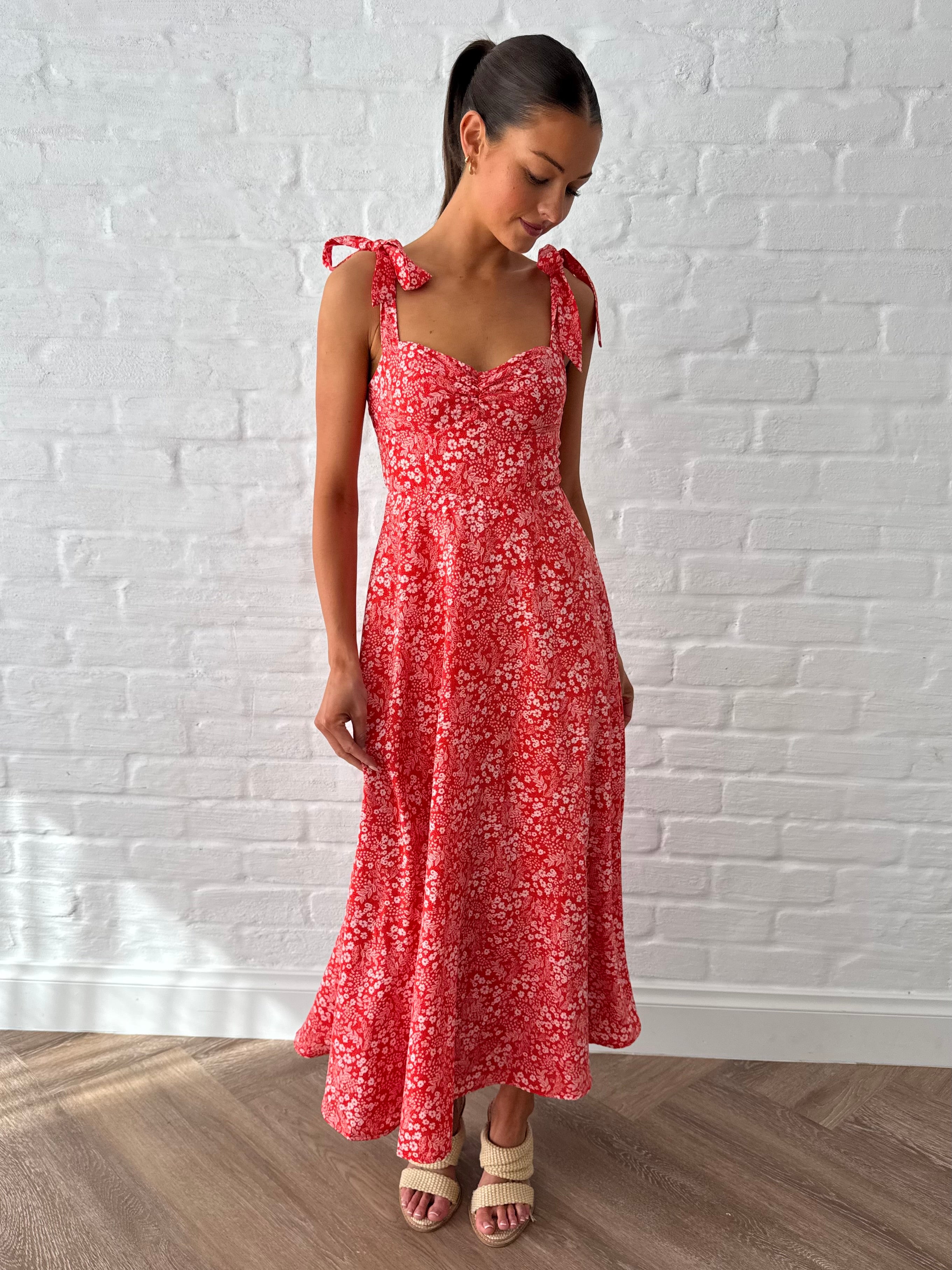 Lia dress (Red)