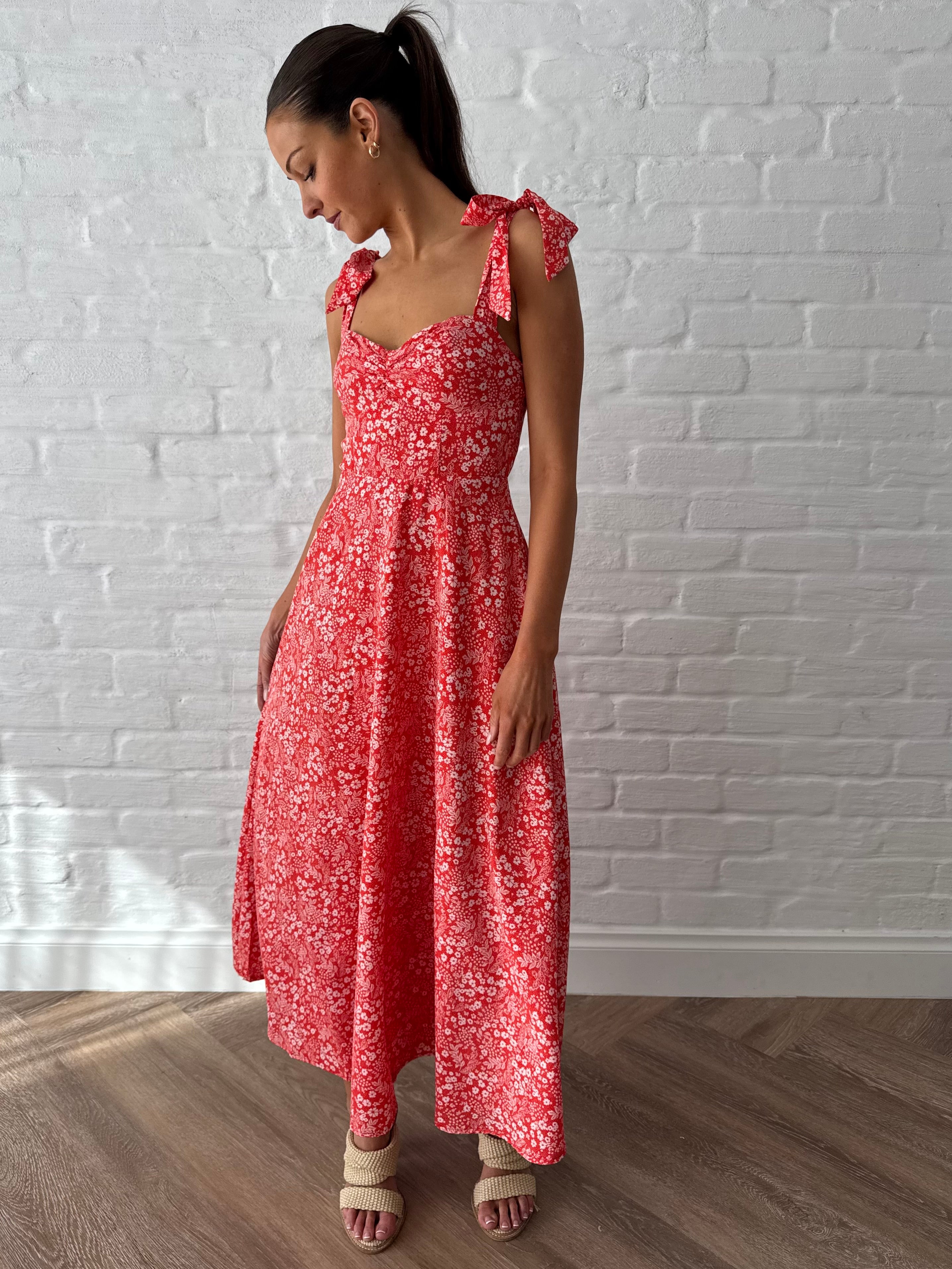Lia dress (Red)