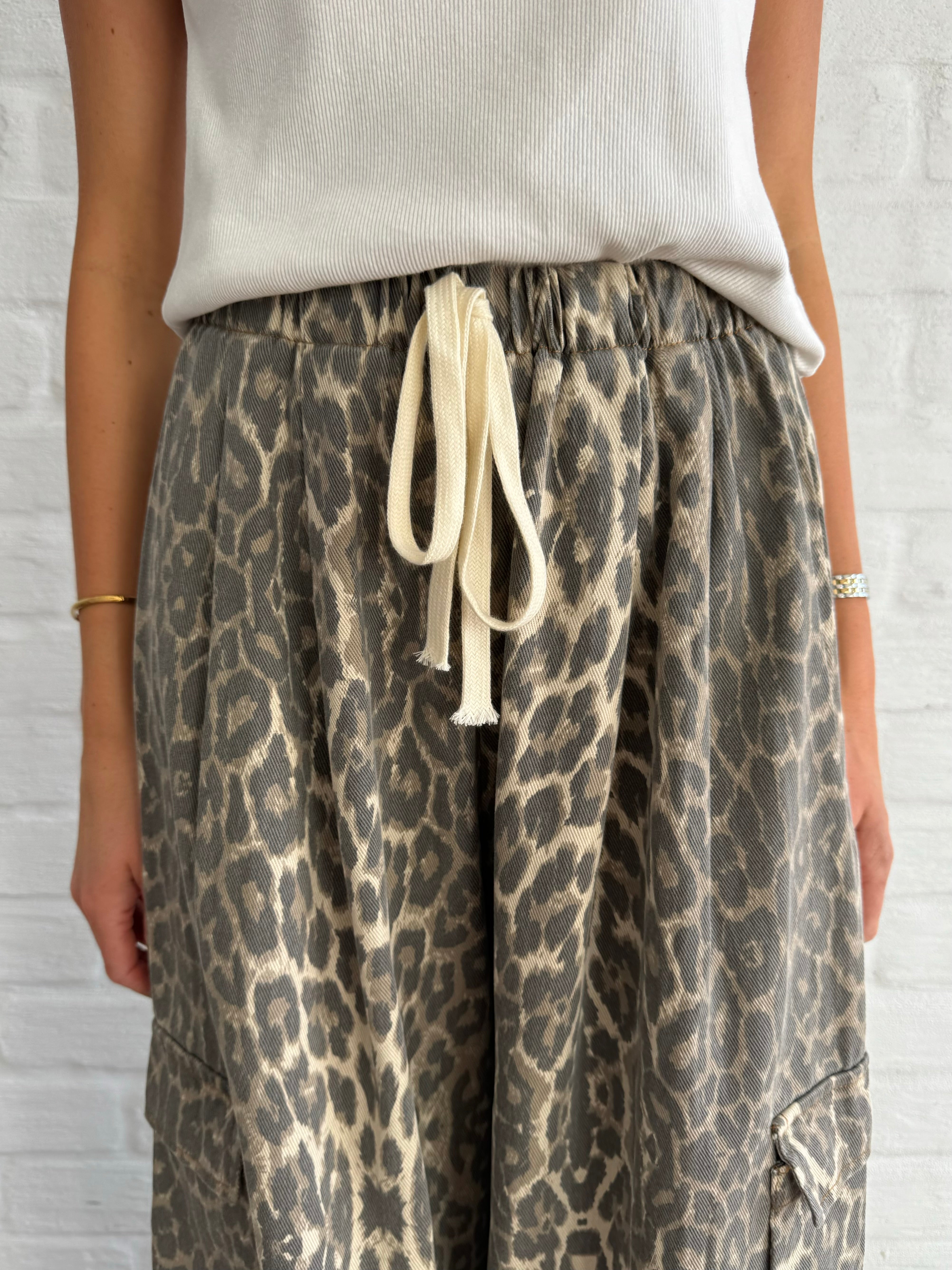 Payton Cargo Pants (Leopard)