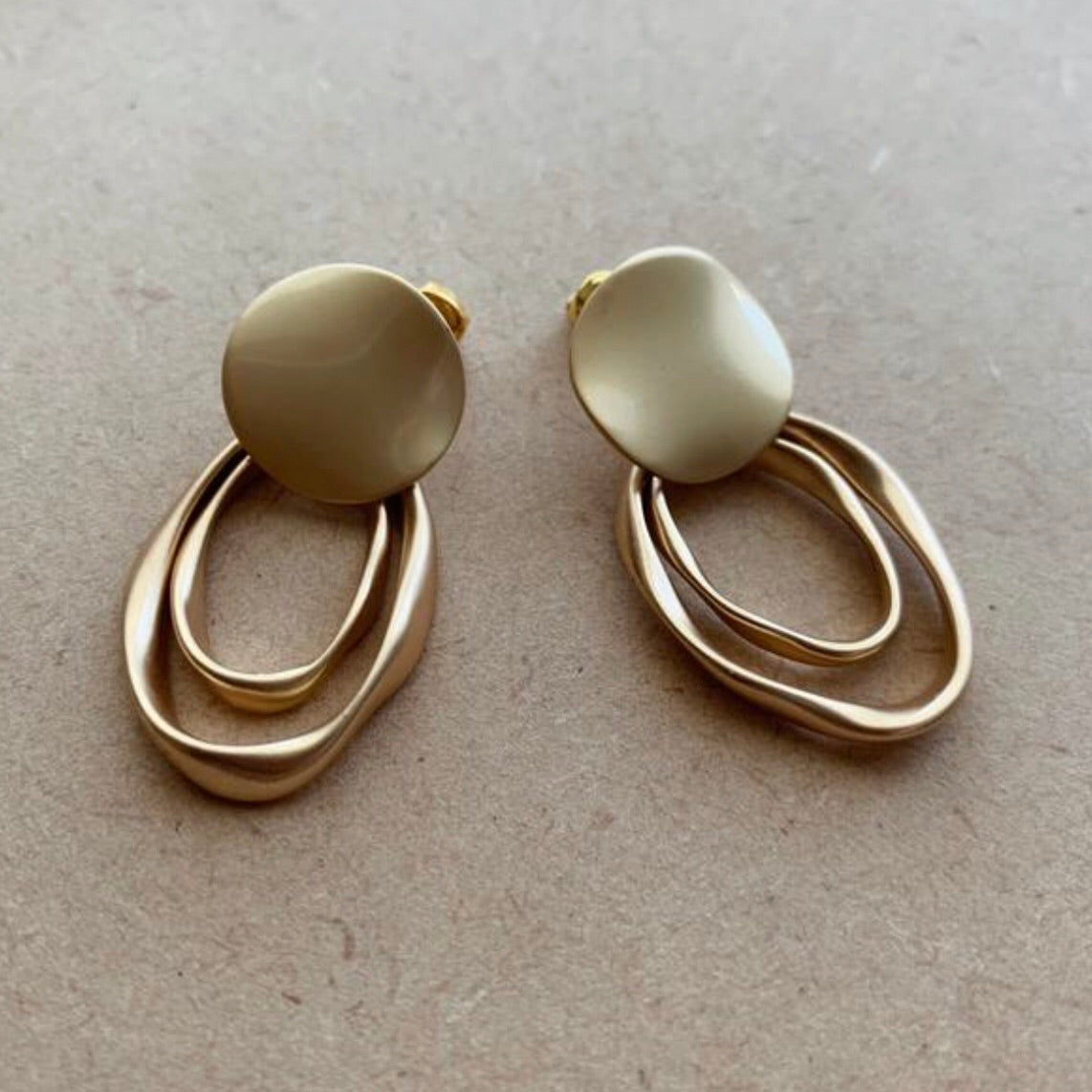 Maddie Earrings - rnayclothing