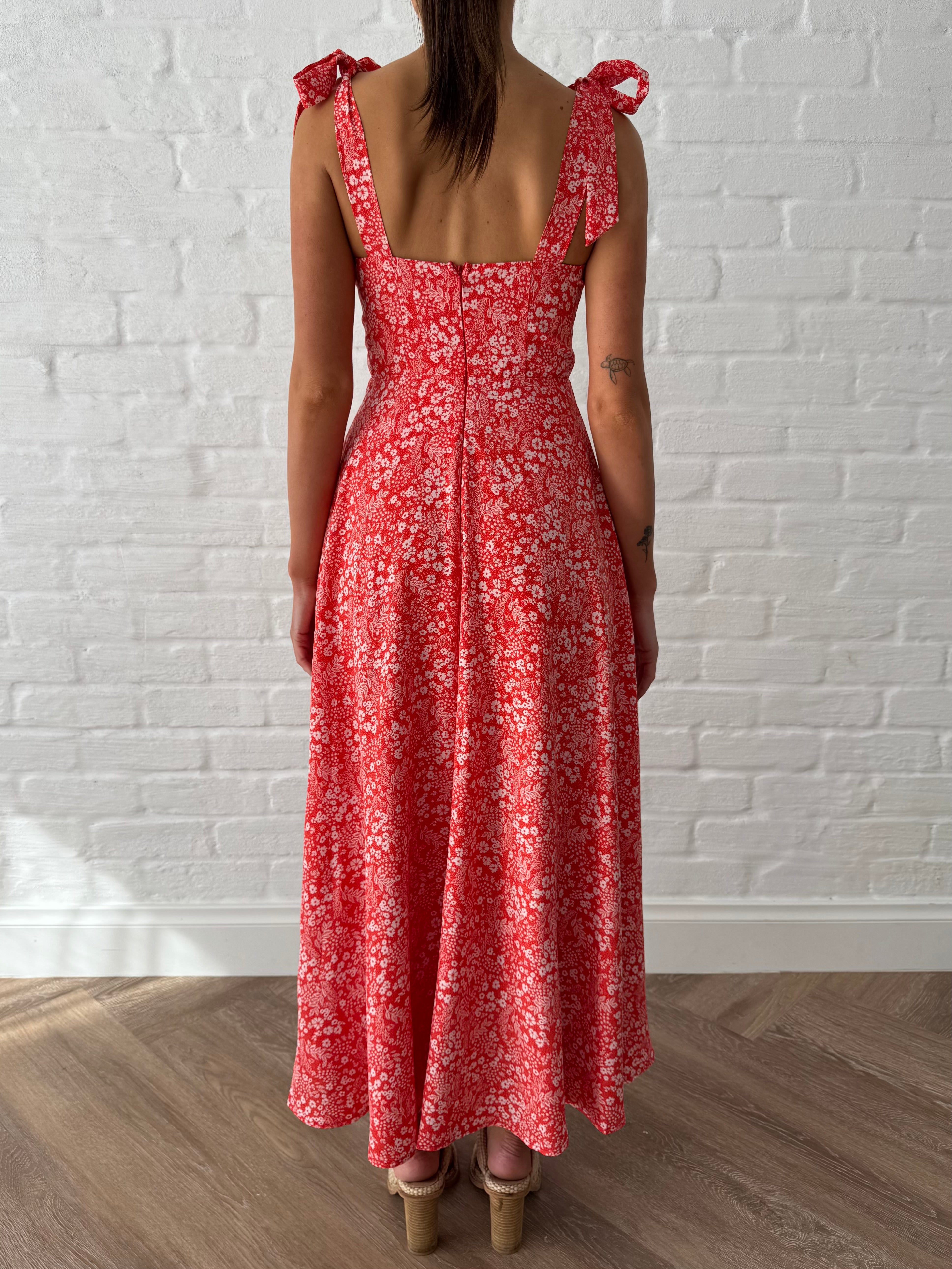 Lia dress (Red)