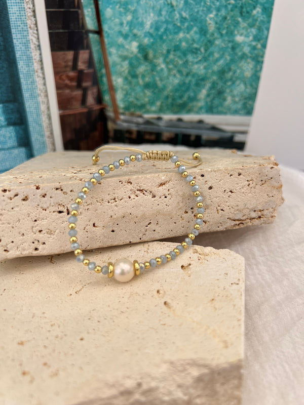 Sunburst Pearl bracelet / baby blue - rnayclothing