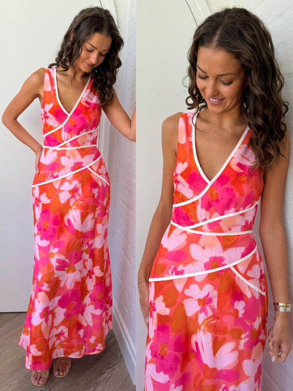 Niobe Dress / pink